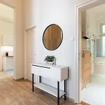 Cosy Castleside Apartment Budapest