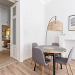 Cosy Castleside Apartment Budapest